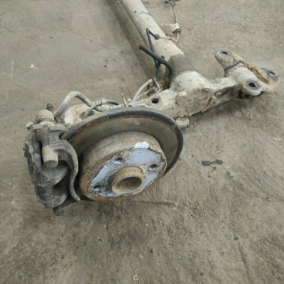 Задняя балка Opel Astra G 2001 универсал Z16XE 1.6 - изображение 3