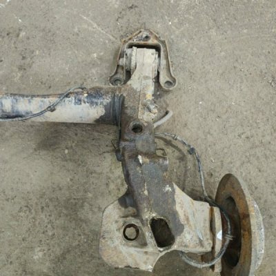 Задняя балка Opel Astra G 2001 универсал Z16XE 1.6 - изображение 4