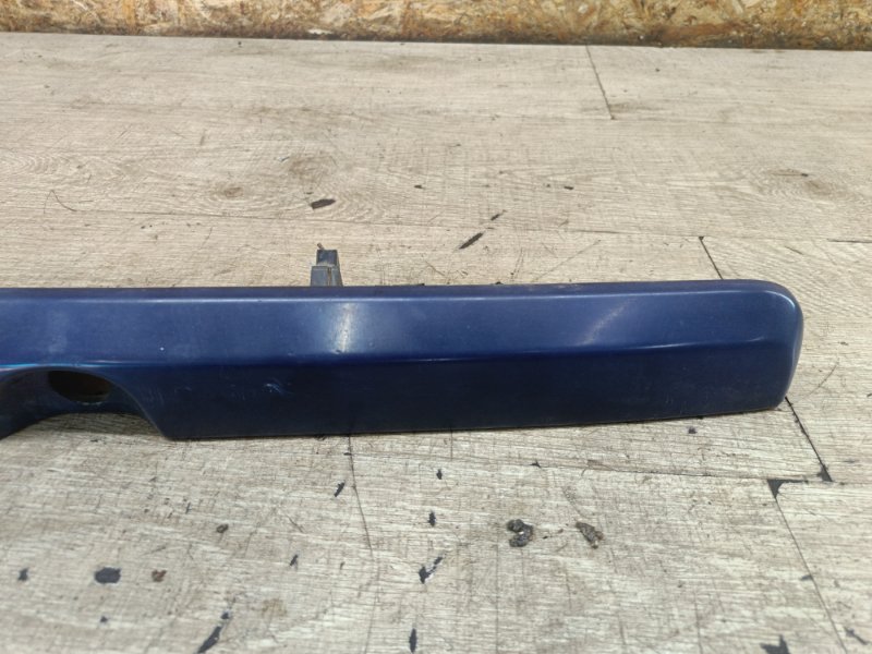 Накладка ручки крышки багажника Opel Astra G 2001 универсал Z16XE 1.6