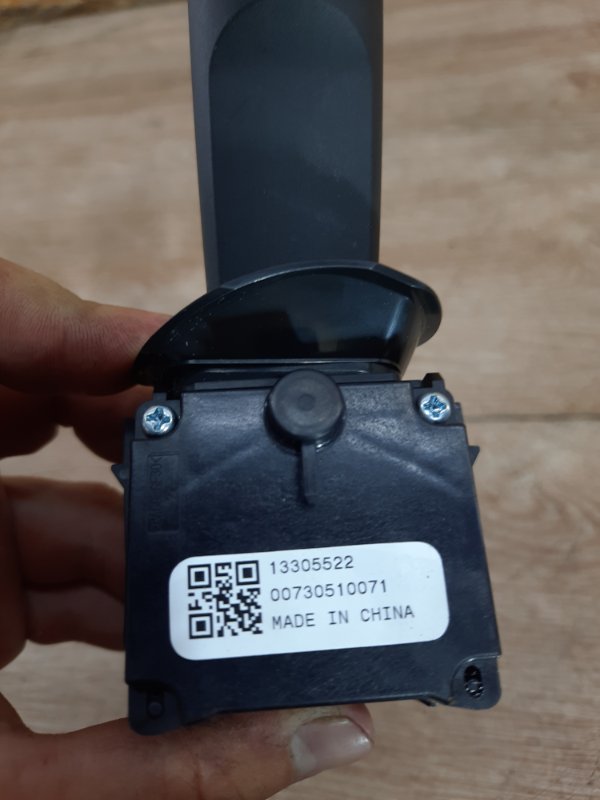 Переключатель дворников Opel Astra J 2010 хетчбэк 5дв. A17DTR 1.7