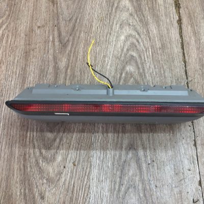 Стоп-сигнал крышки багажника Subaru Forester 2000 EJ205 универсал