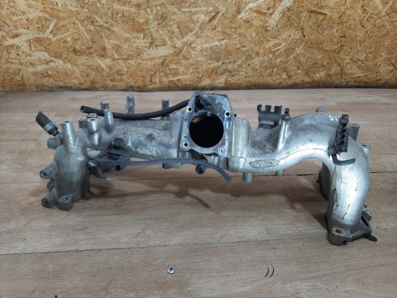 Коллектор впускной Subaru Forester 2000 EJ205 универсал