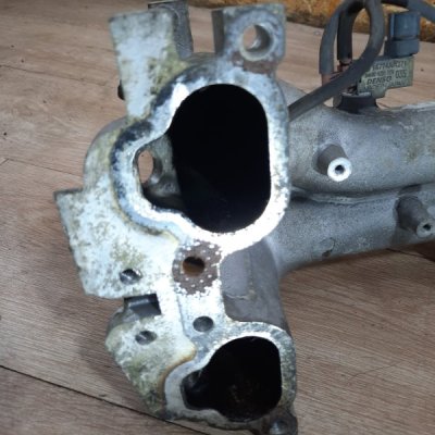 Коллектор впускной Subaru Forester 2000 универсал EJ205 - изображение 9