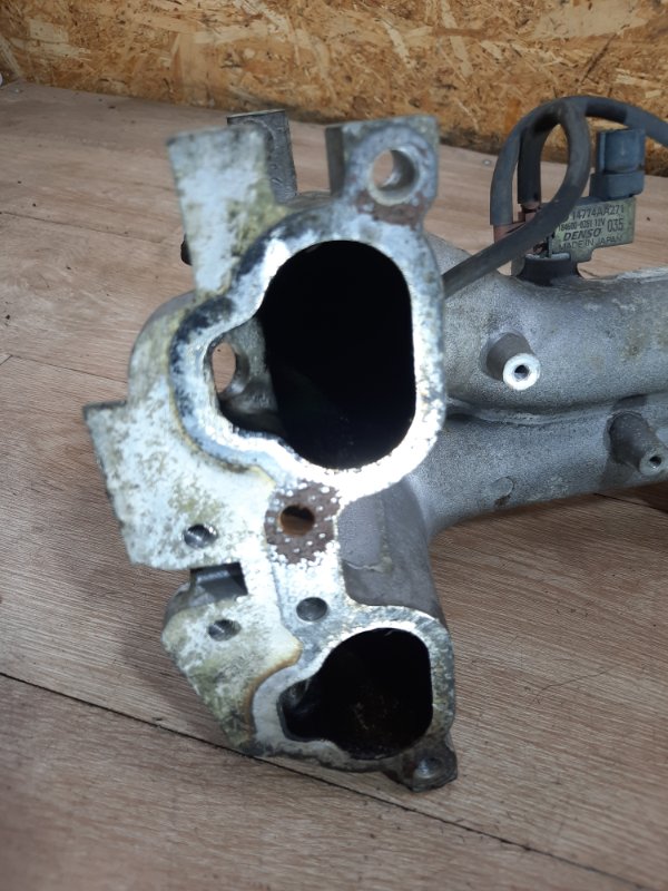 Коллектор впускной Subaru Forester 2000 EJ205 универсал — изображение 8