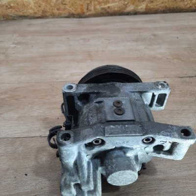 Компрессор кондиционера Subaru Forester 2000 универсал EJ205 - изображение 8