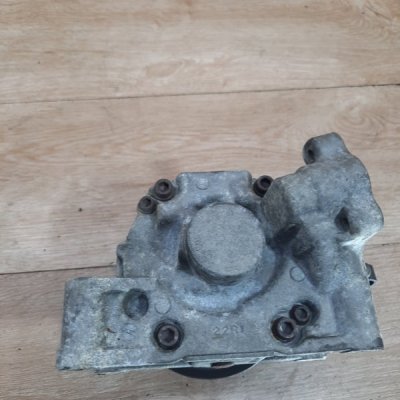 Компрессор кондиционера Subaru Forester 2000 универсал EJ205 - изображение 4