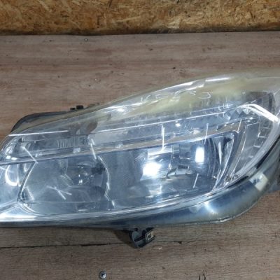Фара Opel Insignia 2009 A18XER хетчбэк 5дв., Перед., Лев.