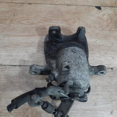 Тормозной суппорт Audi A3 2005 хетчбэк-3х дв. AXX Задн. Лев. - изображение 4