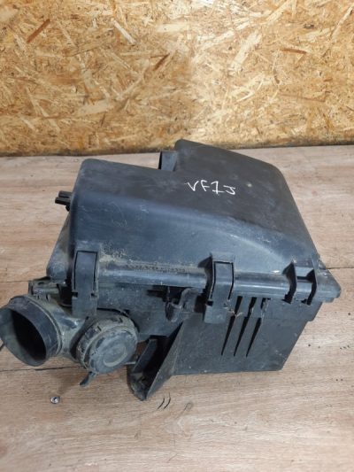 Корпус воздушного фильтра Volvo V70 2003 B5244S