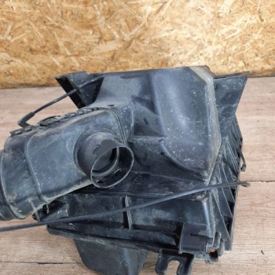 Корпус воздушного фильтра Volvo V70 2003 B5244S - изображение 11