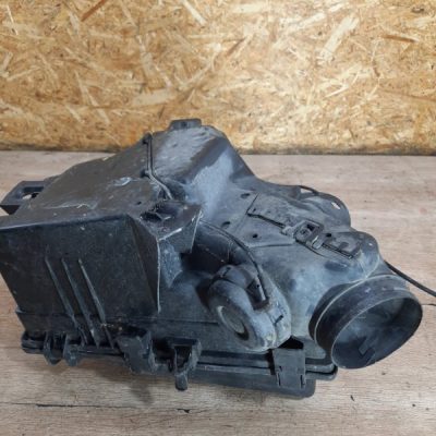 Корпус воздушного фильтра Volvo V70 2003 B5244S - изображение 12