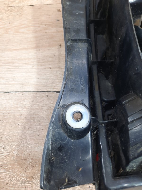 Фонарь Nissan Micra 2003 хетчбэк 3дв. CR12DE Задн. Лев.
