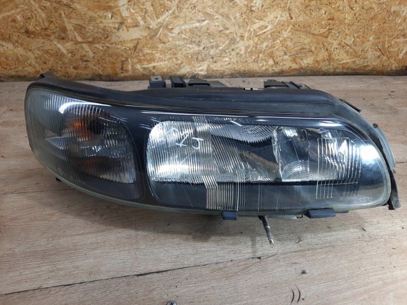 Фара Volvo V70 2003 B5244S, Перед., Прав. - изображение 1