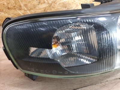 Фара Volvo V70 2003 B5244S, Перед., Прав.