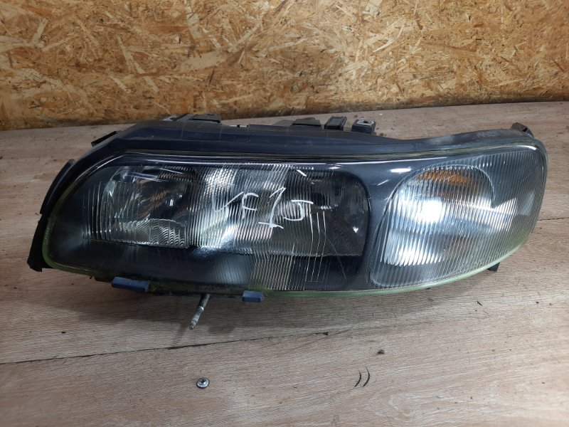 Фара Volvo V70 2003 B5244S, Перед., Лев. - изображение 1