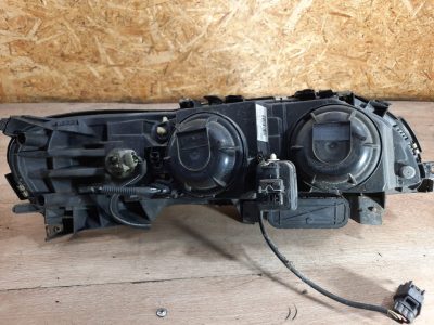 Фара Volvo V70 2003 B5244S, Перед., Лев.