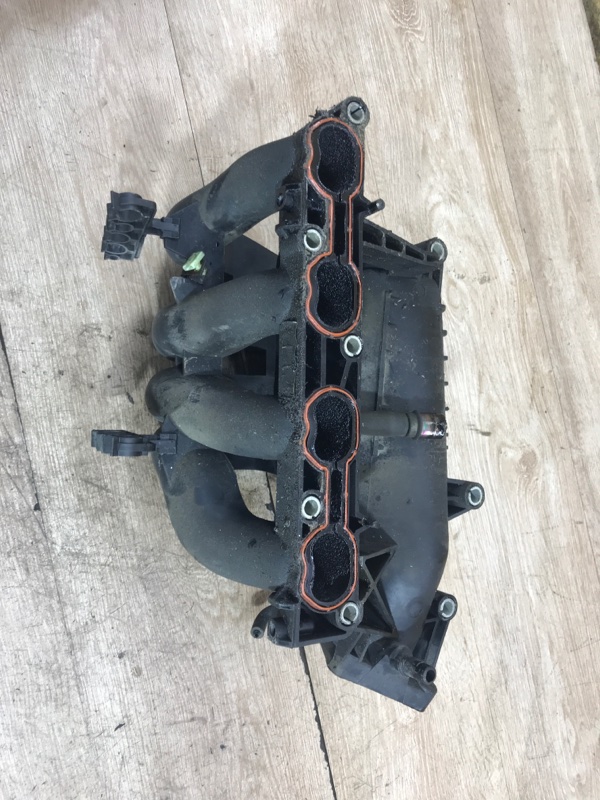 Коллектор впускной Ford Focus 1 2004 EYDB