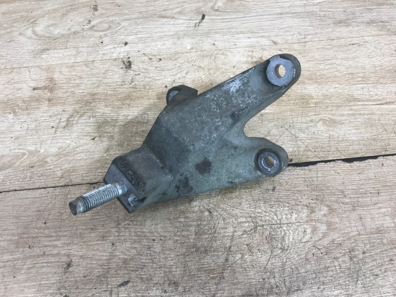 Кронштейн МКПП Ford Focus 1 2004 EYDB