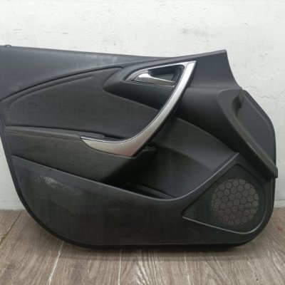 Обшивка двери Opel Astra J 2013 Z16XER хетчбэк 5-ти дв., Перед., Лев.