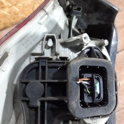 Фонарь Volkswagen Golf 5 2006 хетчбэк 5дв. BXE Задн. Прав. - изображение 2