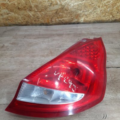 Фонарь Ford Fiesta 2009 хетчбэк 3дв. SNJA Задн. Прав. - изображение 1