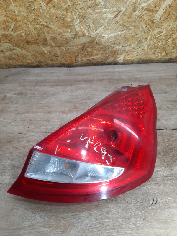 Фонарь Ford Fiesta 2009 хетчбэк 3дв. SNJA Задн. Прав.