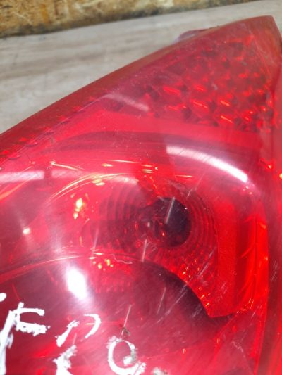 Фонарь Ford Fiesta 2009 SNJA хетчбэк 3дв., Задн., Прав.