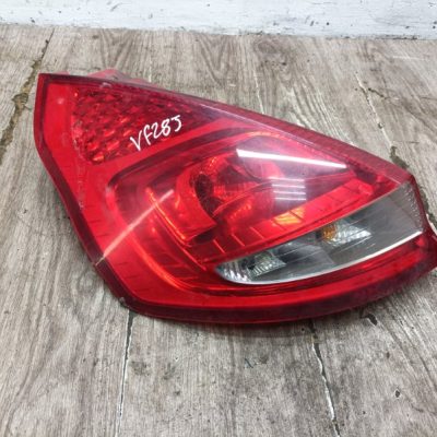 Фонарь Ford Fiesta 2009 SNJA хетчбэк 5дв., Задн., Лев.