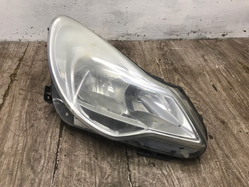 Фара Opel Corsa D 2011 A12XER 1.2 хетчбэк 3дв., Перед., Прав. - изображение 1