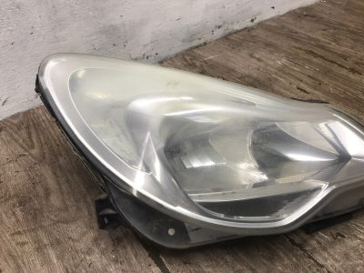 Фара Opel Corsa D 2011 A12XER 1.2 хетчбэк 3дв., Перед., Прав.