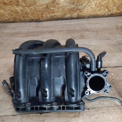 Коллектор впускной Volkswagen Fox 2007 BMD хетчбэк 3дв.
