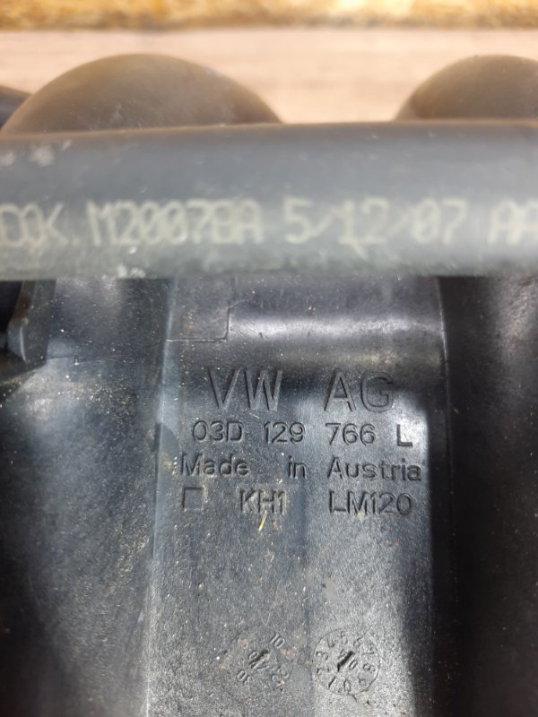 Коллектор впускной Volkswagen Fox 2007 BMD хетчбэк 3дв. — изображение 2