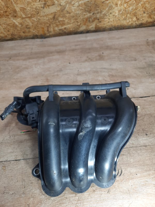 Коллектор впускной Volkswagen Fox 2007 BMD хетчбэк 3дв. — изображение 4