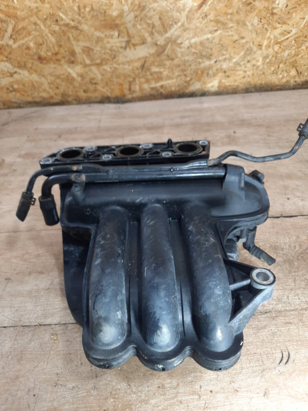 Коллектор впускной Volkswagen Fox 2007 BMD хетчбэк 3дв. — изображение 9