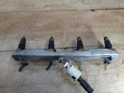 Топливная рампа Honda Civic 2006 R18A2 хетчбэк 5дв.