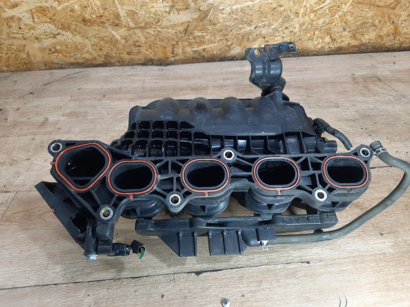 Коллектор впускной Honda Civic 2006 хетчбэк 5дв. R18A2