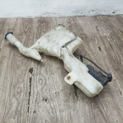 Бачок омывателя Ford Fiesta 2009 SNJA хетчбэк 5дв.