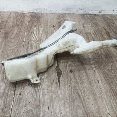 Бачок омывателя Ford Fiesta 2009 SNJA хетчбэк 5дв. - изображение 4