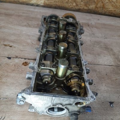 Головка блока цилиндров Nissan Micra 2006 хетчбэк 5-ти дв. CR14DE - изображение 13