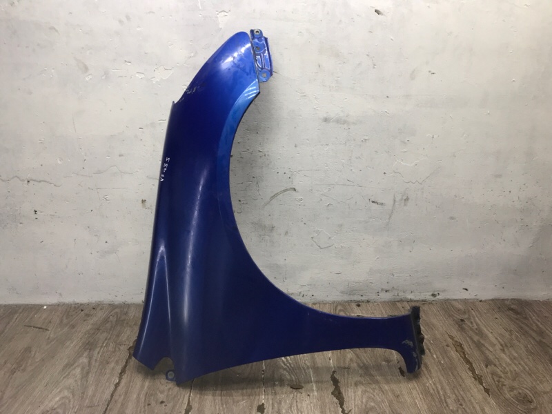 Крыло Honda Civic 2004 D16V1 хетчбэк 5дв., Перед., Прав.