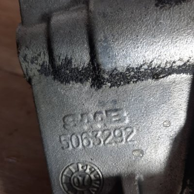 Кронштейн МКПП Saab 9-5 2008 универсал B235R - изображение 7
