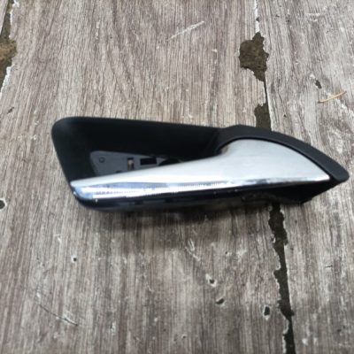 Ручка двери внутренняя Opel Astra J 2014 A14XER 1.4 хетчбэк 5дв., Задн., Прав.