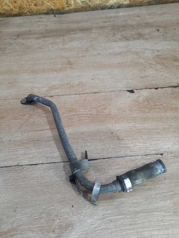 Трубка охлаждения Opel Corsa D 2014 A13DTC 1.3 хетчбэк 5дв. - изображение 2