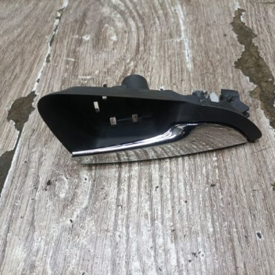 Ручка двери внутренняя Opel Astra J 2014 A14XER 1.4 хетчбэк 5дв., Перед., Прав.