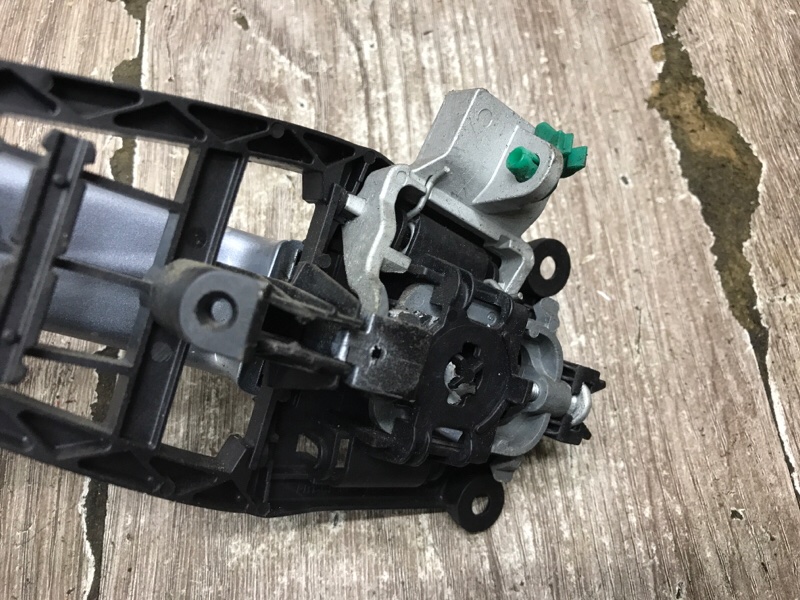Ручка двери внешняя Opel Corsa D 2008 хетчбэк 5дв. Z12XEP 1.2 Задн. Прав.