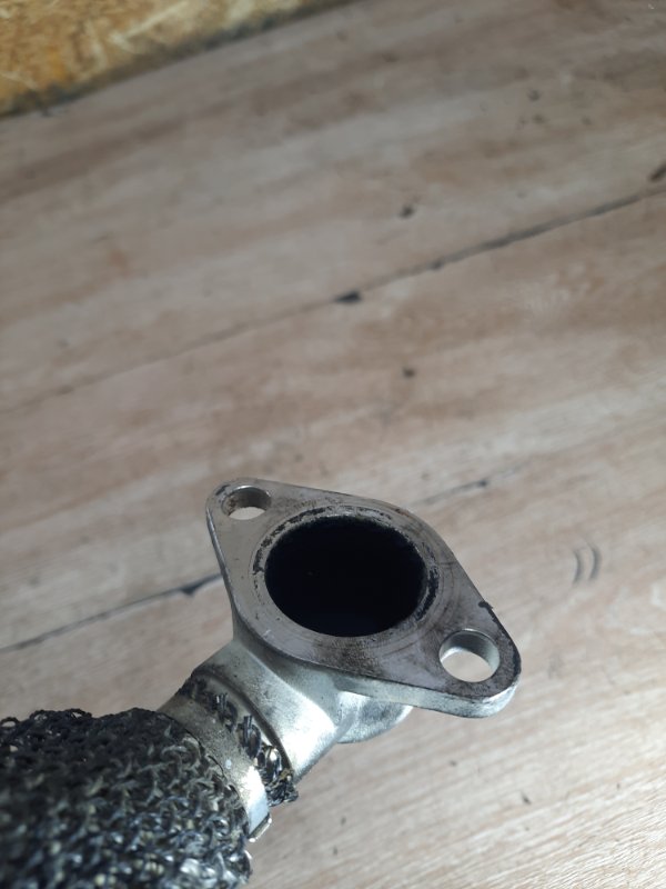 Трубка клапана EGR (ЕГР) Opel Corsa D 2011 A13DTC 1.3 хетчбэк 5дв. - изображение 5