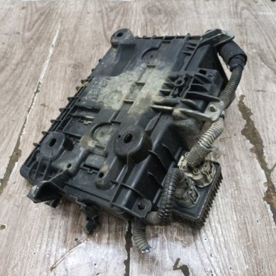 Крепление аккумулятора Opel Corsa D 2011 хетчбэк 5дв. A13DTC 1.3 - изображение 6