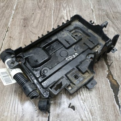 Крепление аккумулятора Opel Corsa D 2008 хетчбэк 5дв. Z12XEP 1.2 - изображение 1