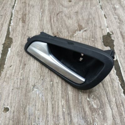 Ручка двери внутренняя Ford Focus 3 2012 хетчбэк 5дв. T1DB Перед. Лев. - изображение 5