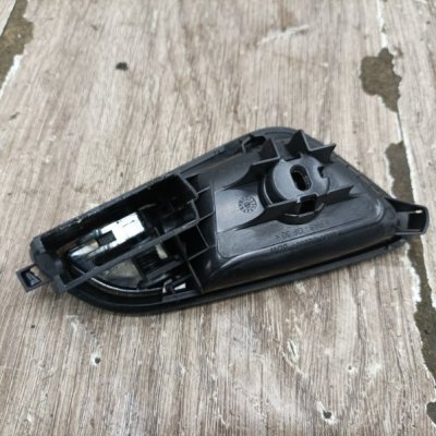 Ручка двери внутренняя Ford Focus 3 2012 хетчбэк 5дв. T1DB Перед. Лев. - изображение 4
